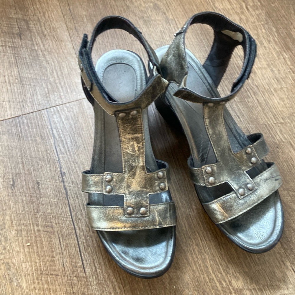 Naot Metallic Wedge Sandal